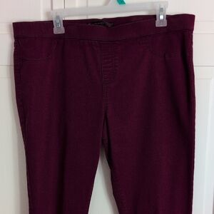 No Boundaries Women's Burgundy Leggings